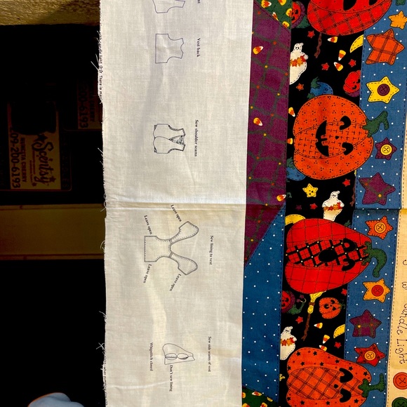 Halloween Vest by Leslie Beck “Which Witch & The Who” - Picture 7 of 11